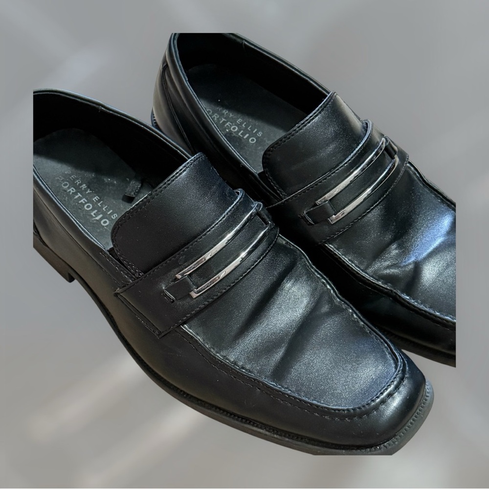 Perry Ellis Portfolio Men's Black Loafers. Size 11D